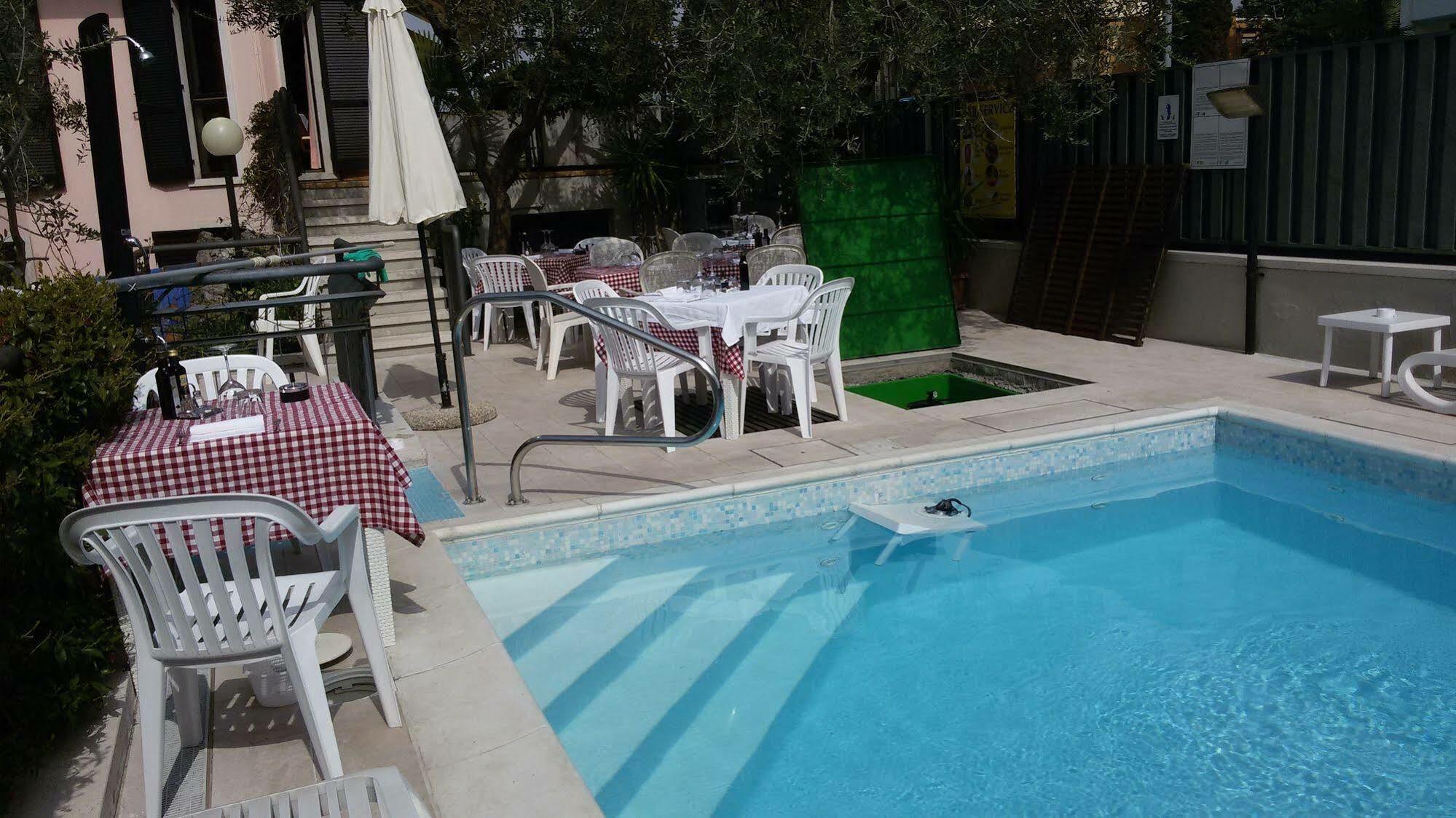 Hotel Santa Maria - Bardolino Town Center المظهر الخارجي الصورة