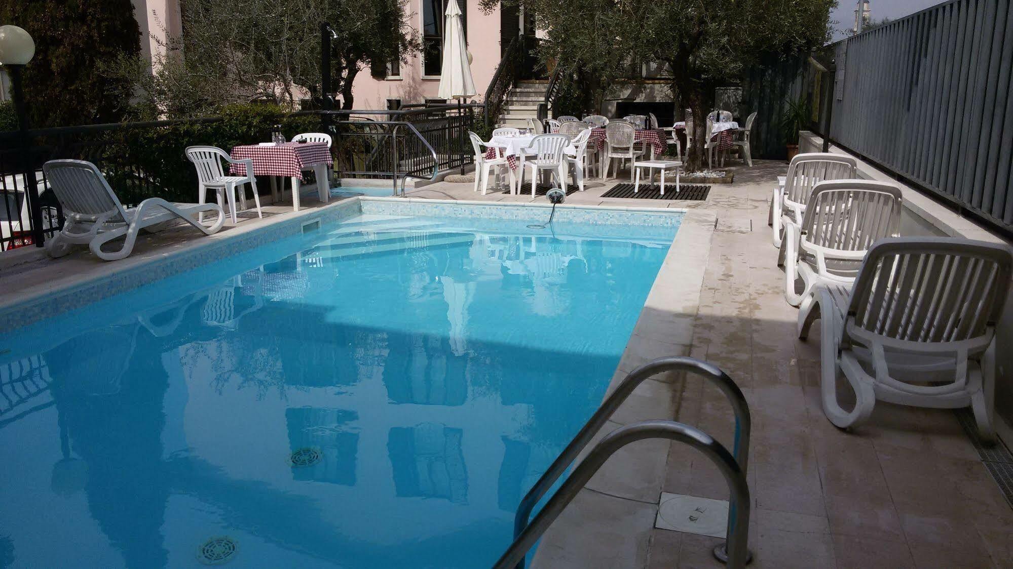 Hotel Santa Maria - Bardolino Town Center المظهر الخارجي الصورة